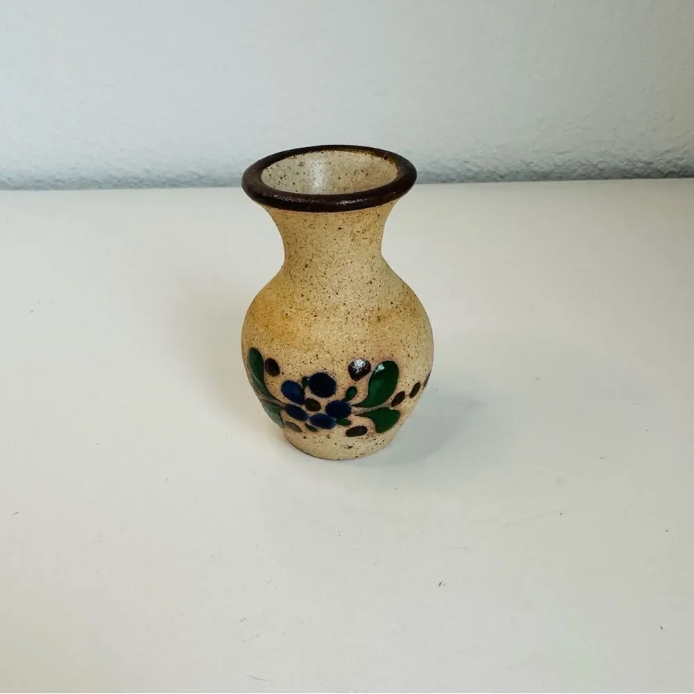 Tonala Mini Vase Mexican Pottery Signed  3in X 1in‎